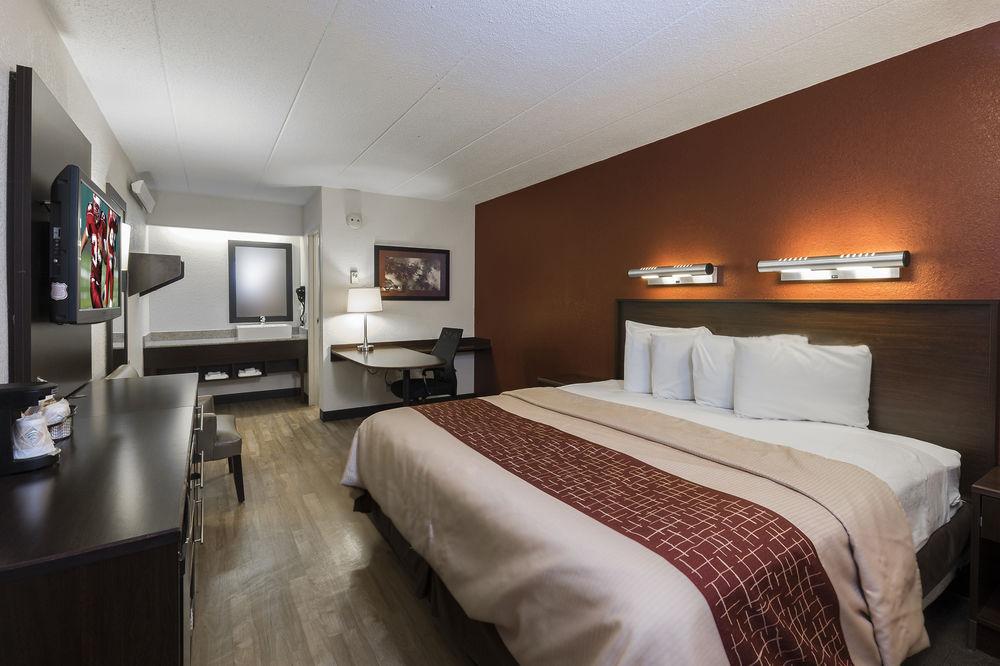 Red Roof Inn Plus+ Wilmington - Newark Christiana Exterior foto