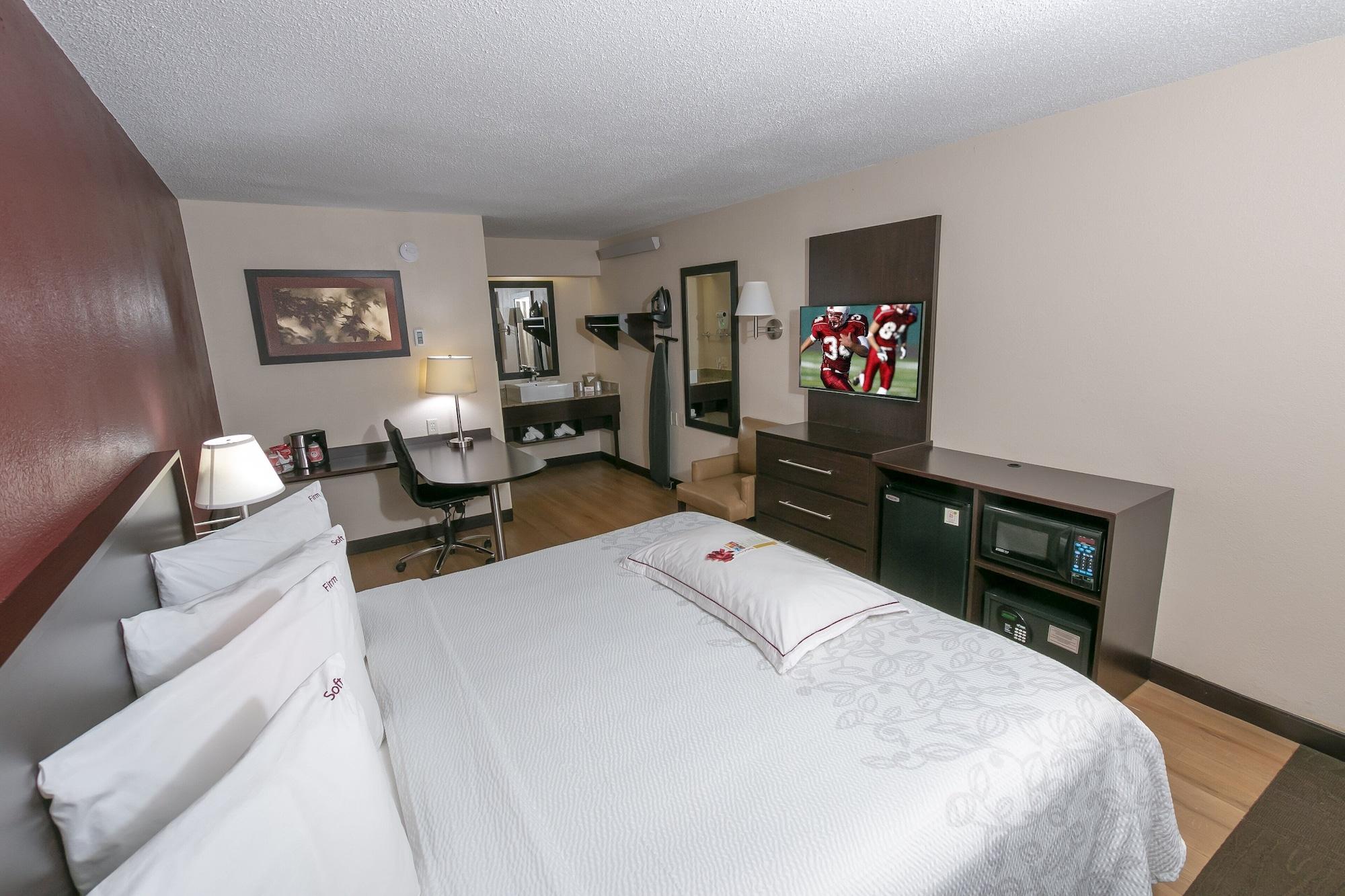 Red Roof Inn Plus+ Wilmington - Newark Christiana Exterior foto
