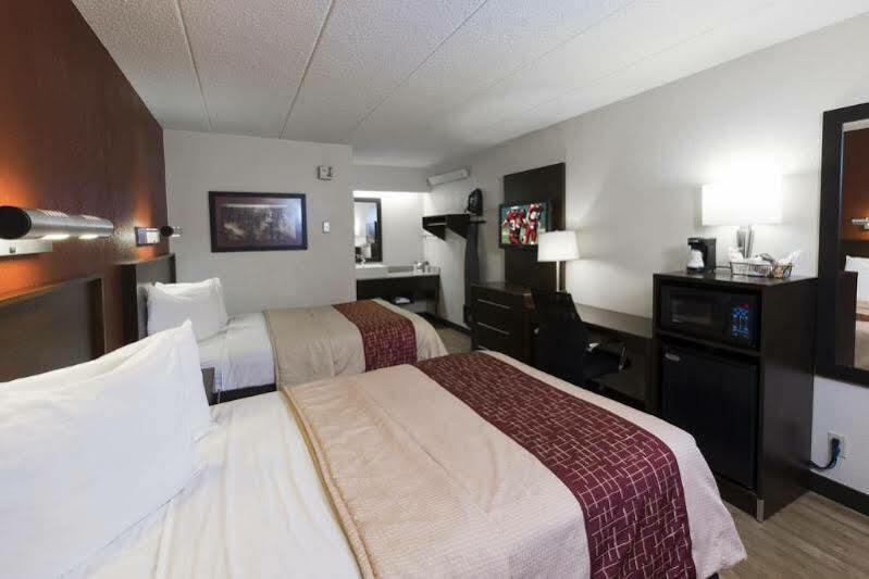 Red Roof Inn Plus+ Wilmington - Newark Christiana Exterior foto